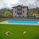 Marron فندق Navés