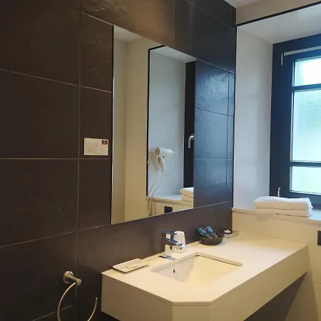 Отель Marron 3*