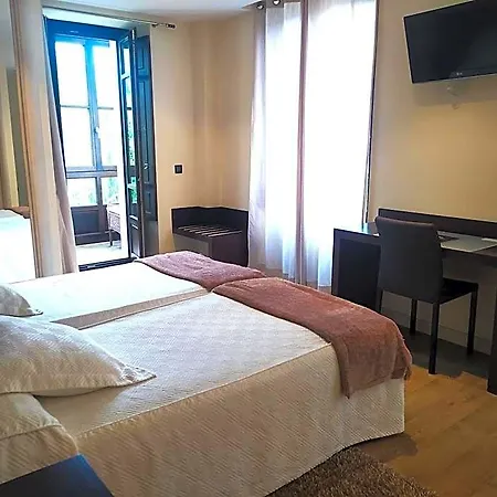 Marron Hotel