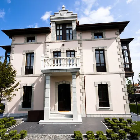 Marrón Hotel 3*