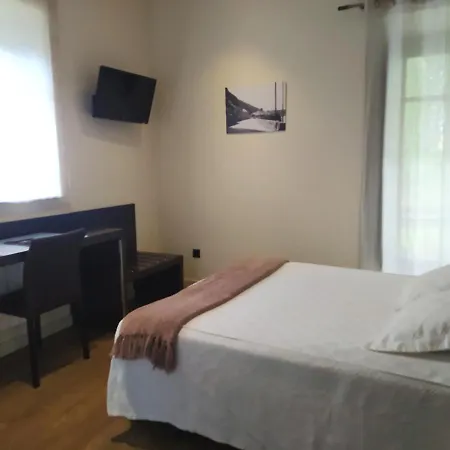 马龙别墅酒店 酒店 Navés